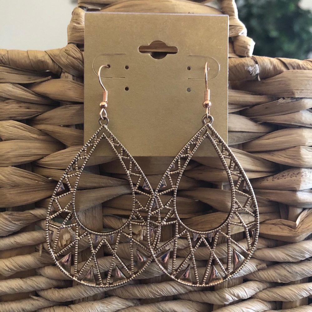 Vintage gold tone large statement earrings